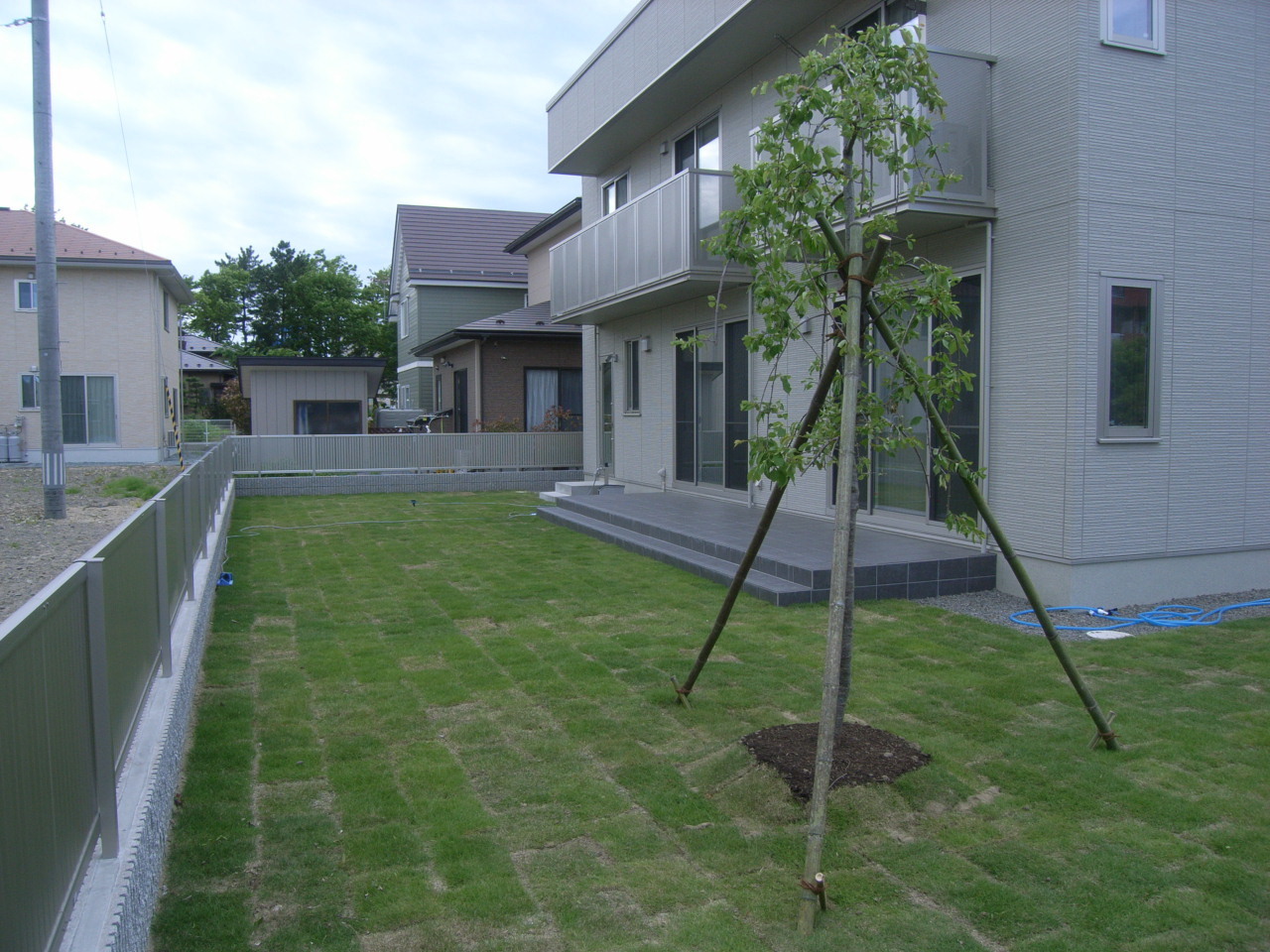 外構工事　芝生広場施工完了　拡大できます