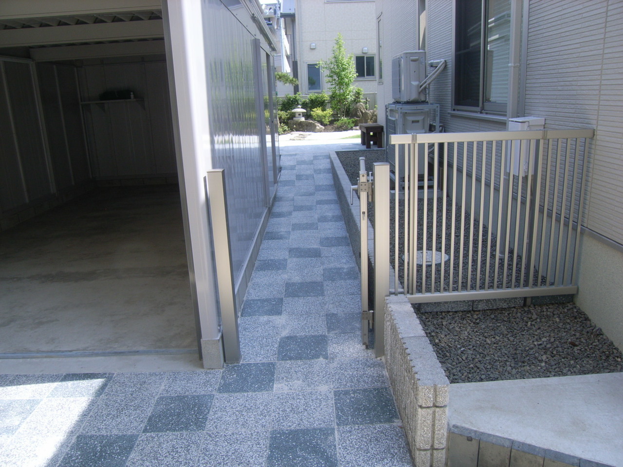 外構工事　平板施工完了　拡大できます