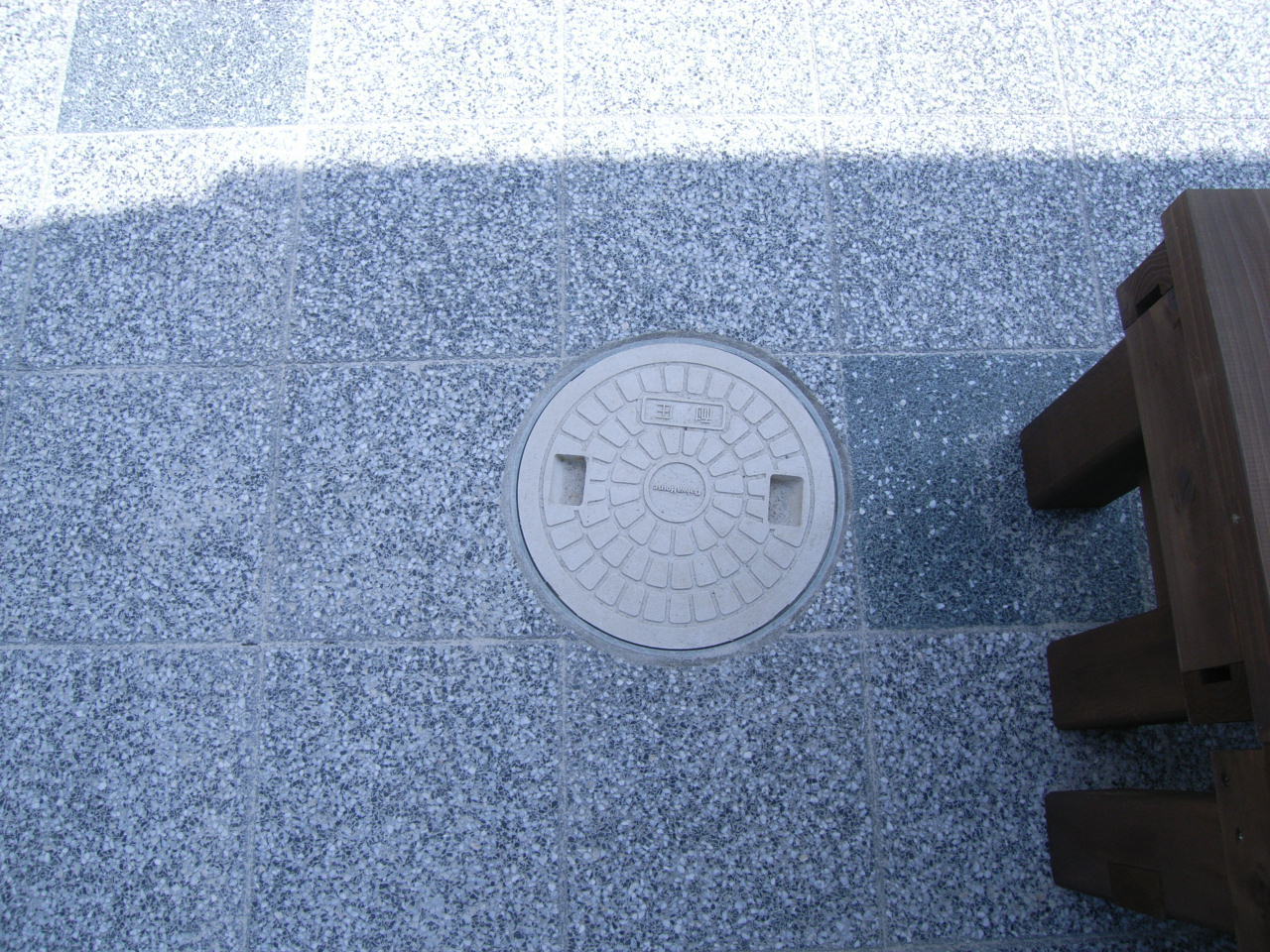 外構工事　平板細部施工完了　拡大できます